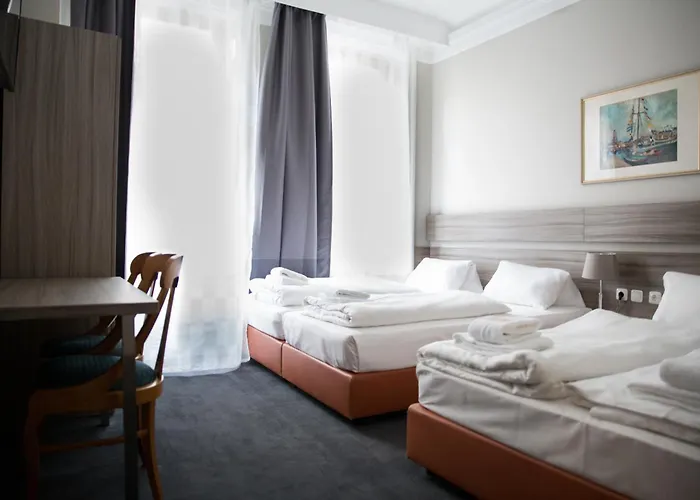- Heefa Ohg Hotel 4*